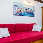 Apartment St. George